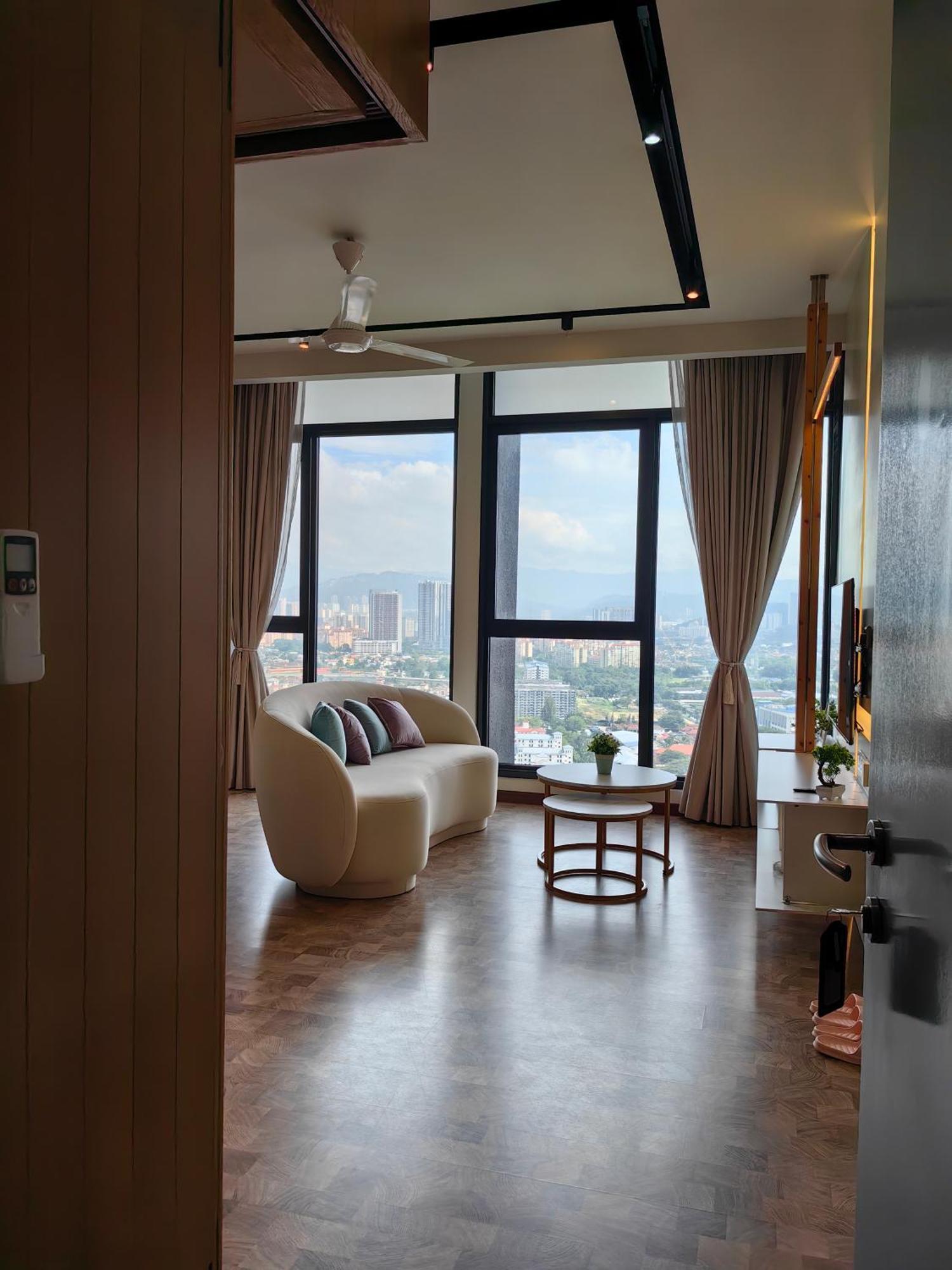 Expressionz Designer Suites Host By Aurora Premium Stay Куала-Лумпур Экстерьер фото